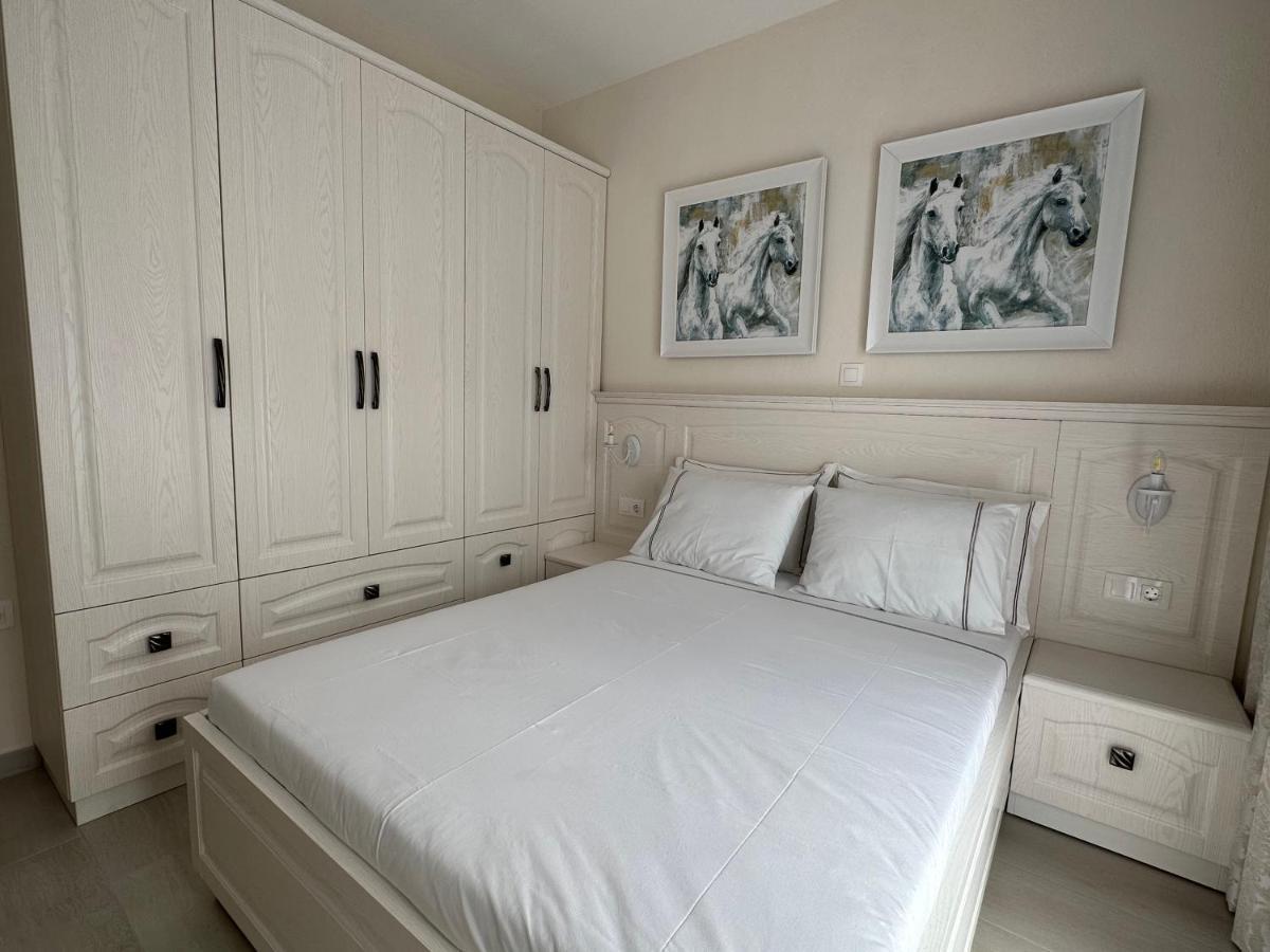 Royal Apartments - Nikiti Luaran gambar