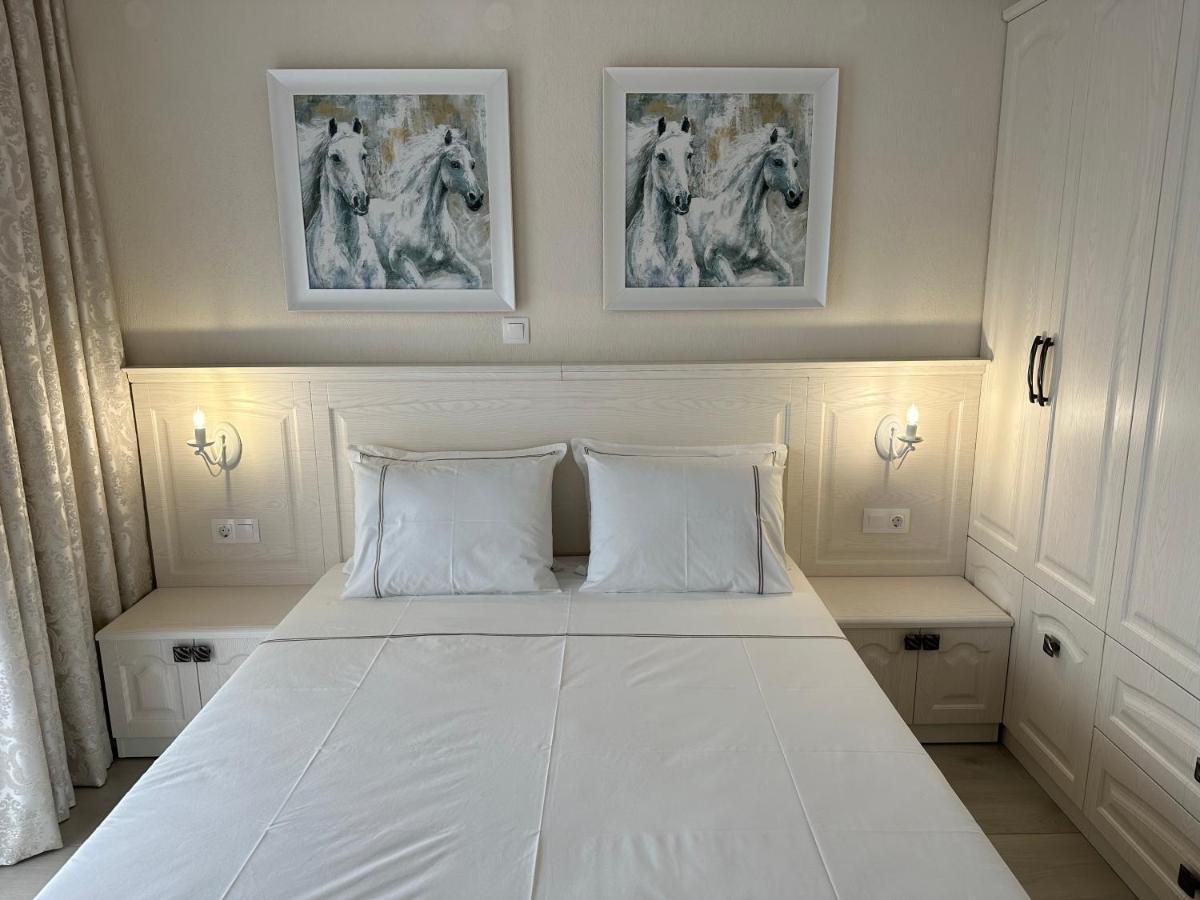 Royal Apartments - Nikiti Luaran gambar
