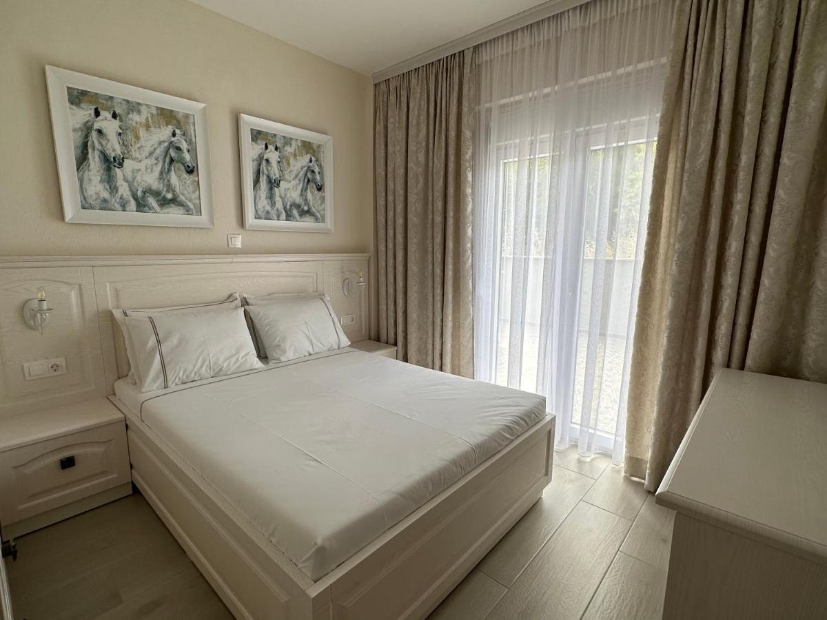 Royal Apartments - Nikiti Luaran gambar